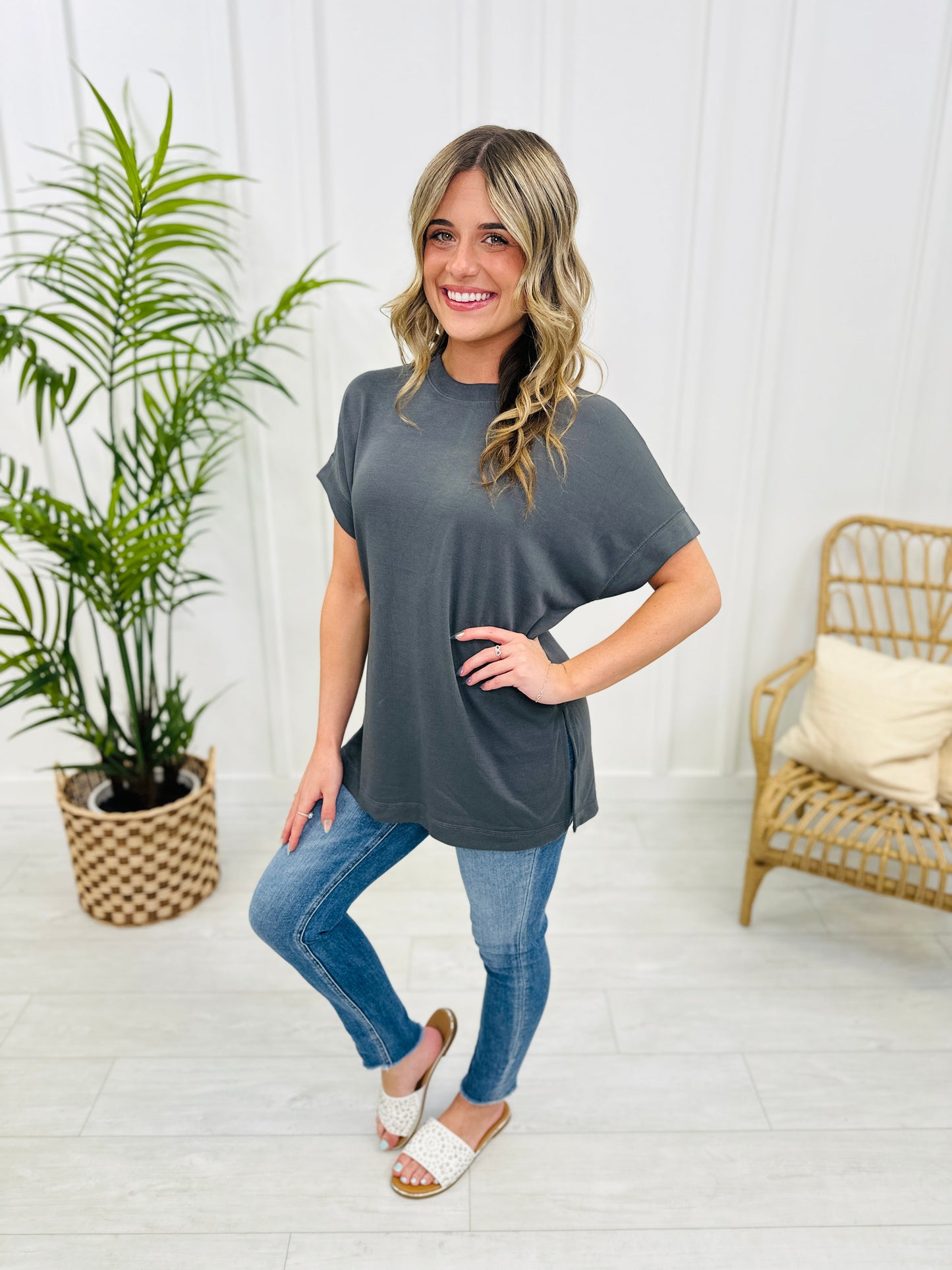 REG/CURVY She's A Go Getter Top- Multiple Colors!