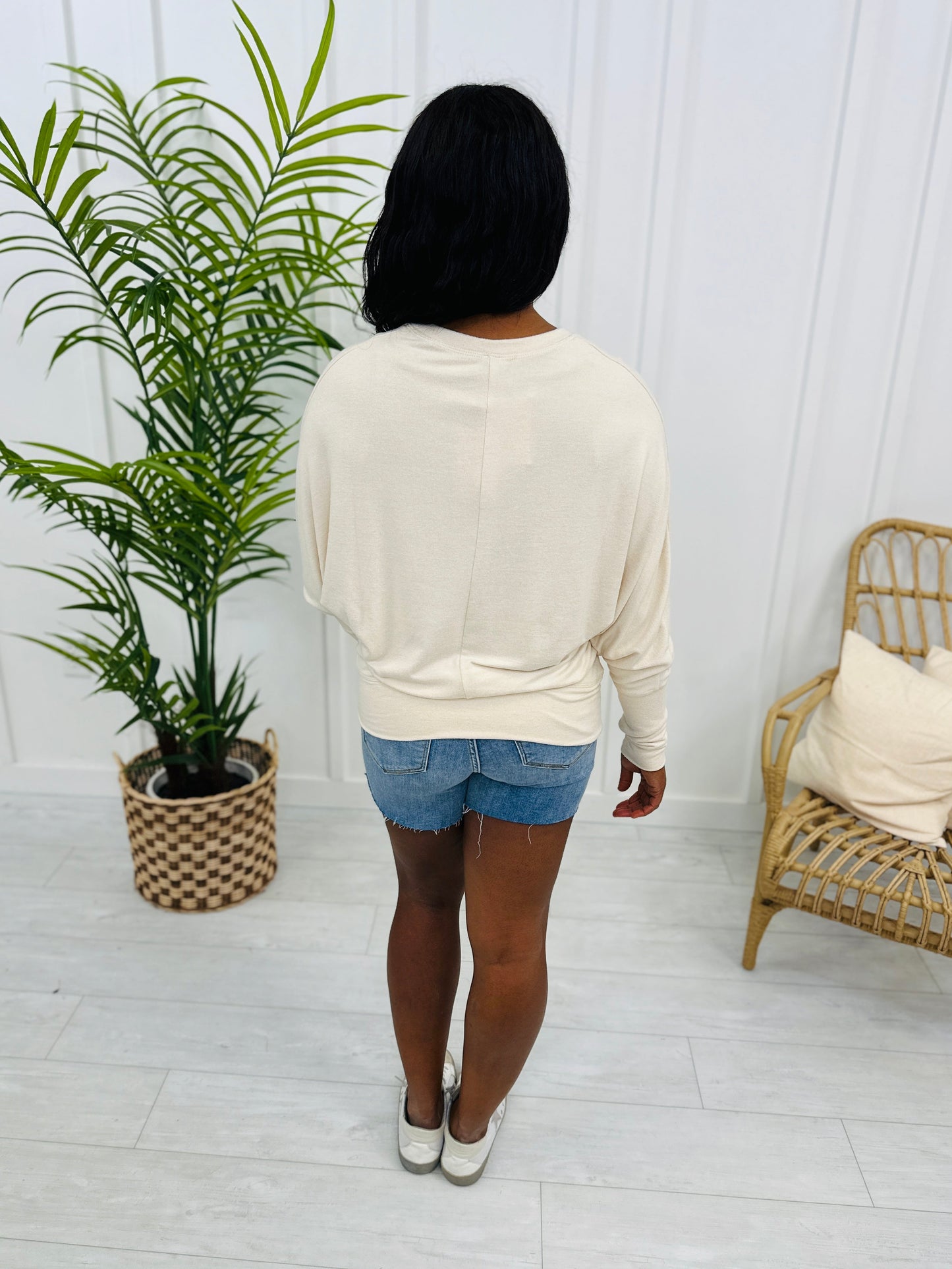 REG/CURVY Letting Your Guard Down Pullover- Multiple Colors!
