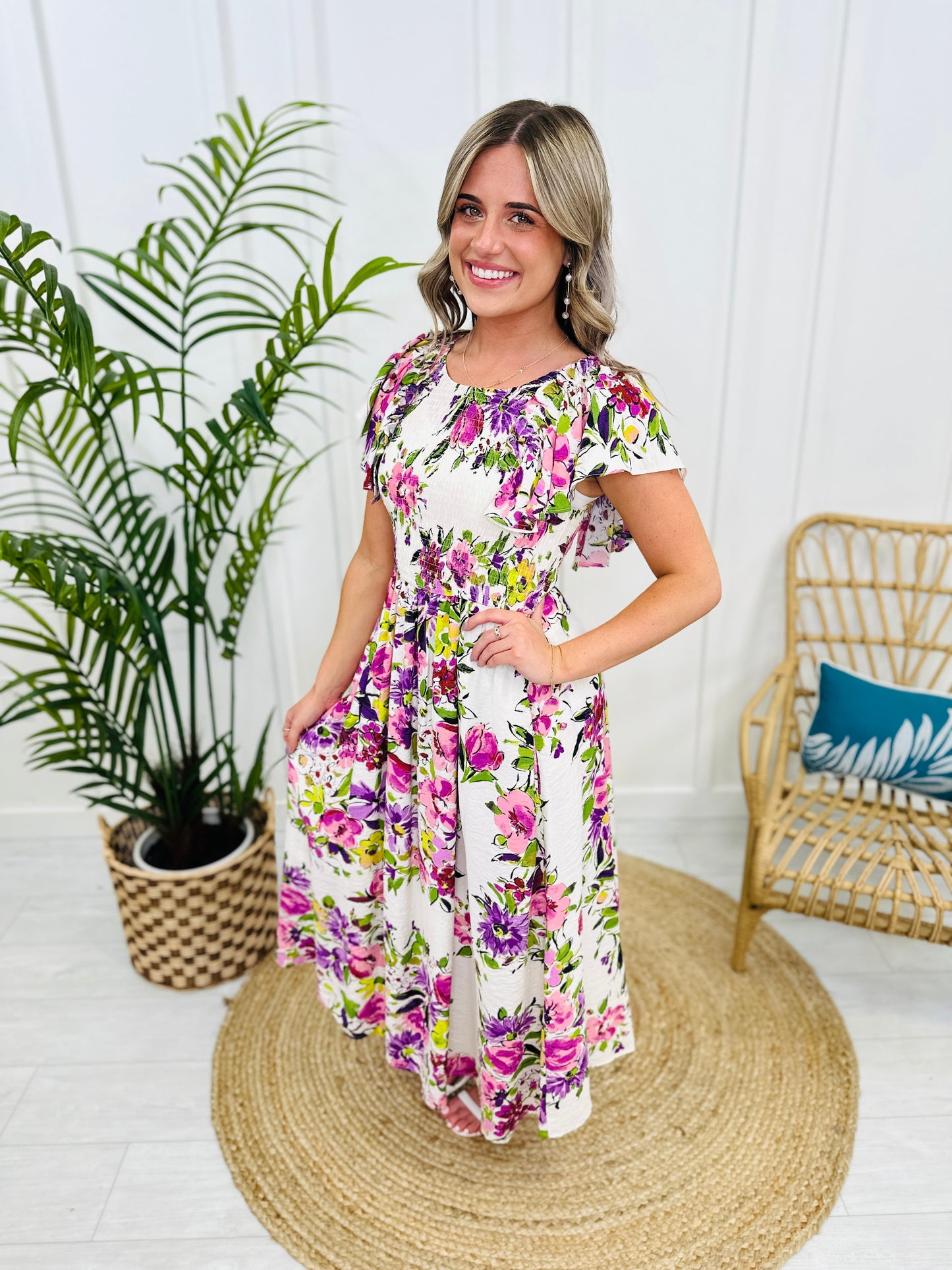 REG/CURVY Daytime Delight Dress
