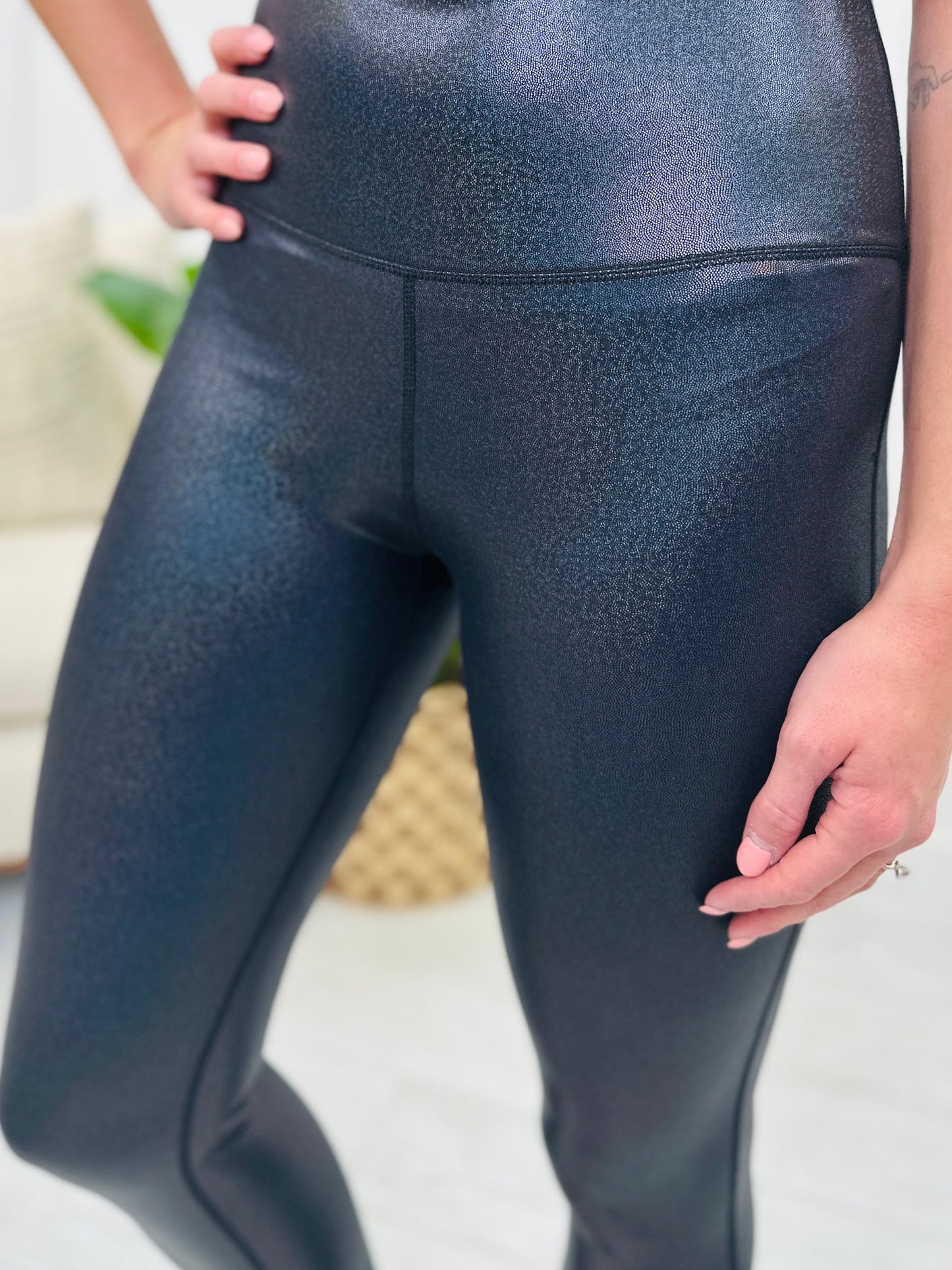 REG/CURVY Follow The Glitter Path Leggings
