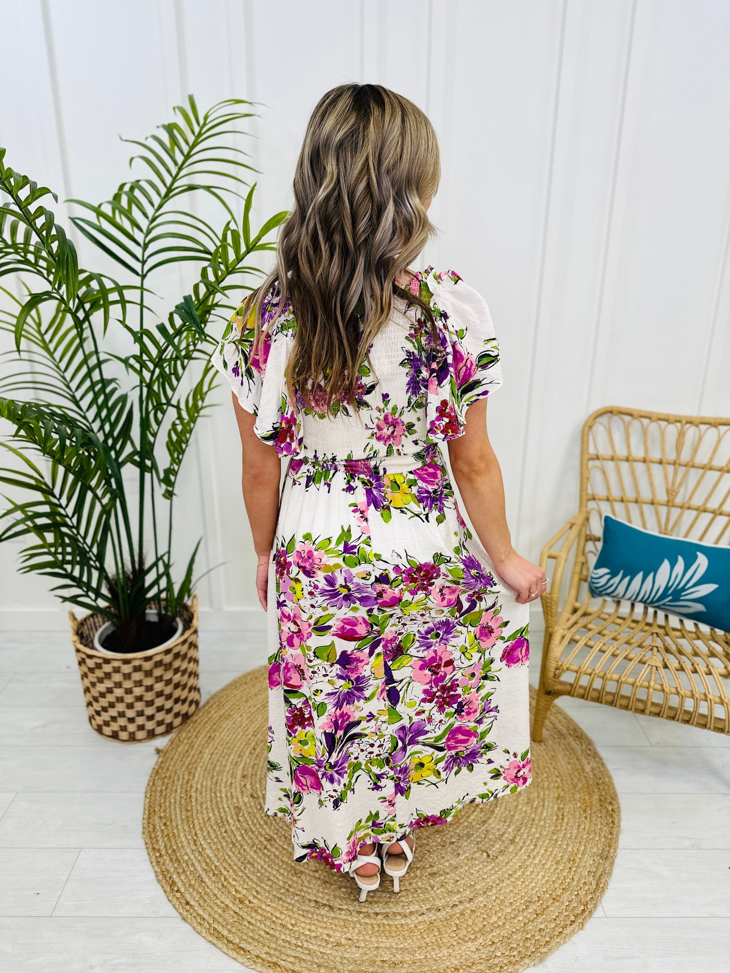 REG/CURVY Daytime Delight Dress
