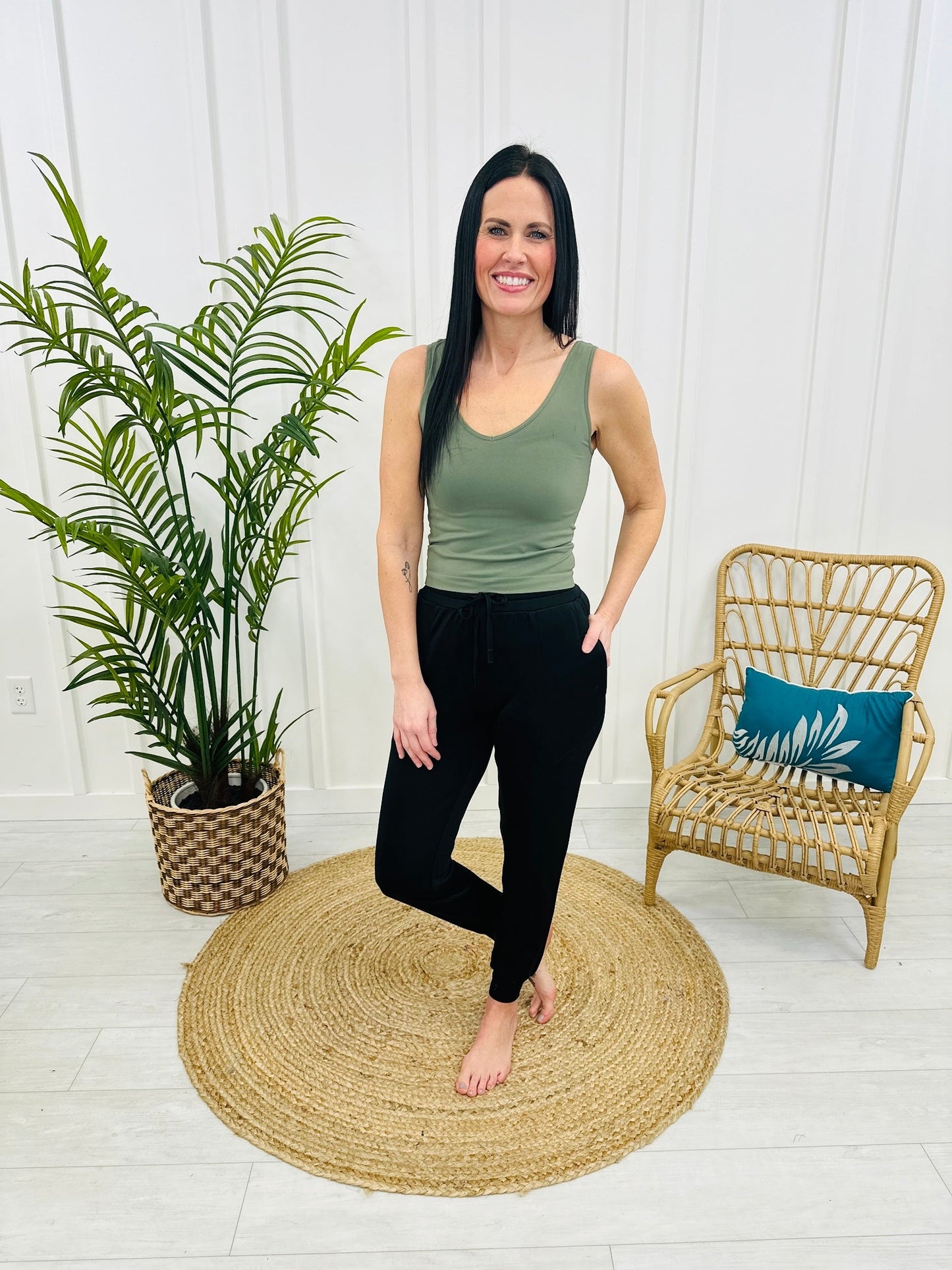 REG/CURVY Growth Mindset Bottoms In Black