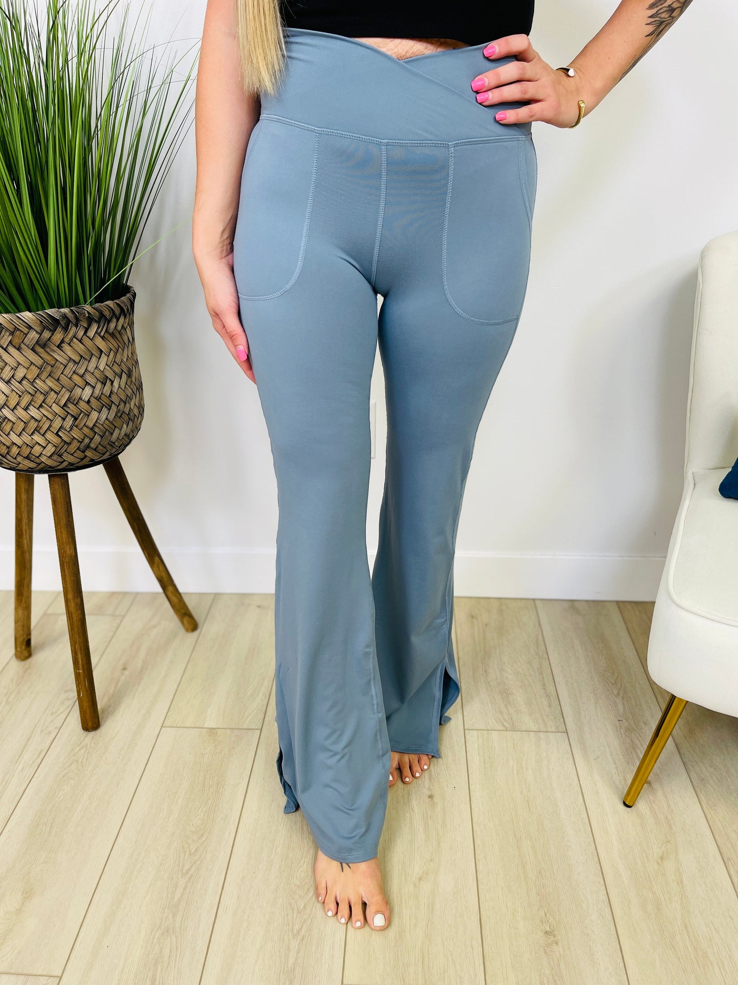 RESTOCK!! DOORBUSTER! PLUS/REG CROSS OVER WAISTBAND Yoga Pants-Multiple Colors!