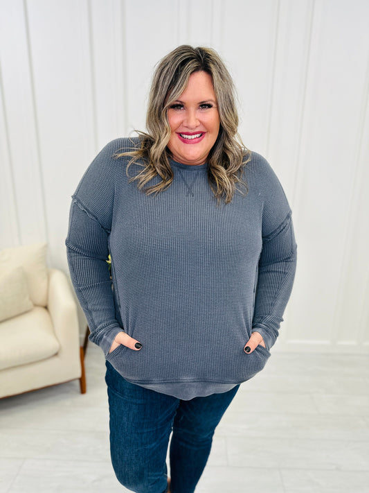 REG/CURVY Seen Here First Top